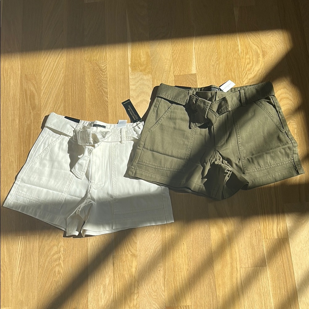 Banana republic Stylish White and Olive Green Shorts Set NWT Sz 10